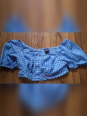 Torrid - Wizard of Oz Blue/White Gingham Puff Sleeve Crop Top. Size 0 (12/Large)